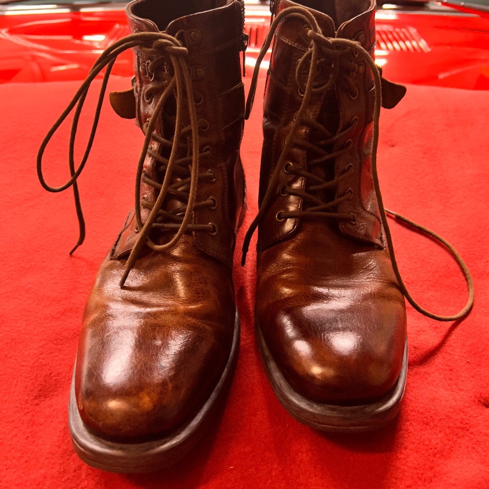 Men's Chukka Boots. Size 11.5
